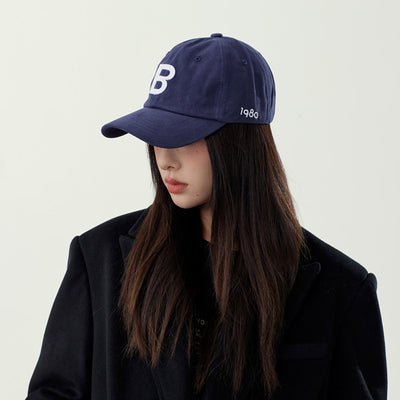 韓国ファッションのおしゃれな帽子特集！季節・スタイル・カラー別に厳選