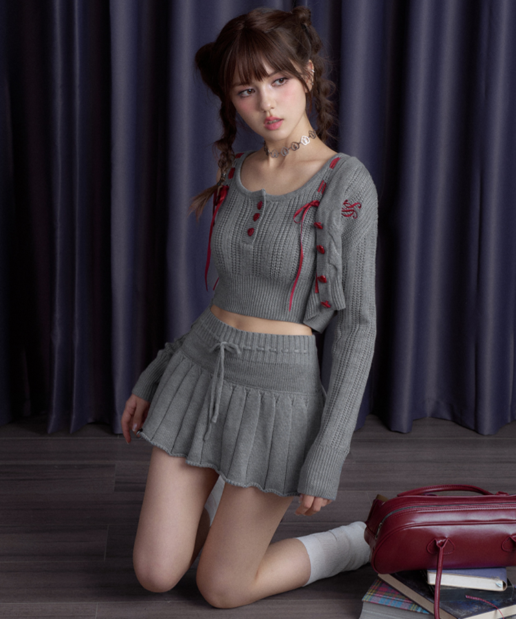 プリーツニットミニスカート(セットアップ可能) – jemiremi プリーツニットミニスカート(セットアップ可能) – jemiremi