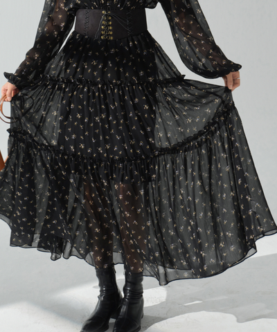 小花柄シアーVネックフリルティアードワンピース