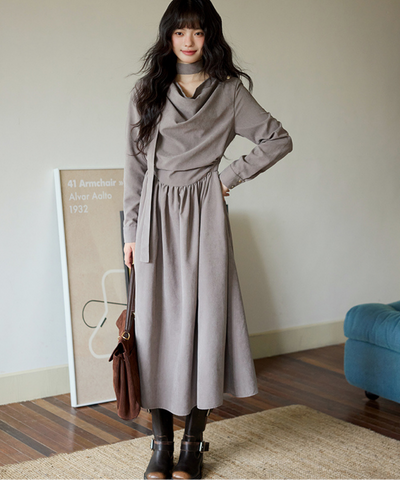 ウエストギャザードレープネックロングワンピース