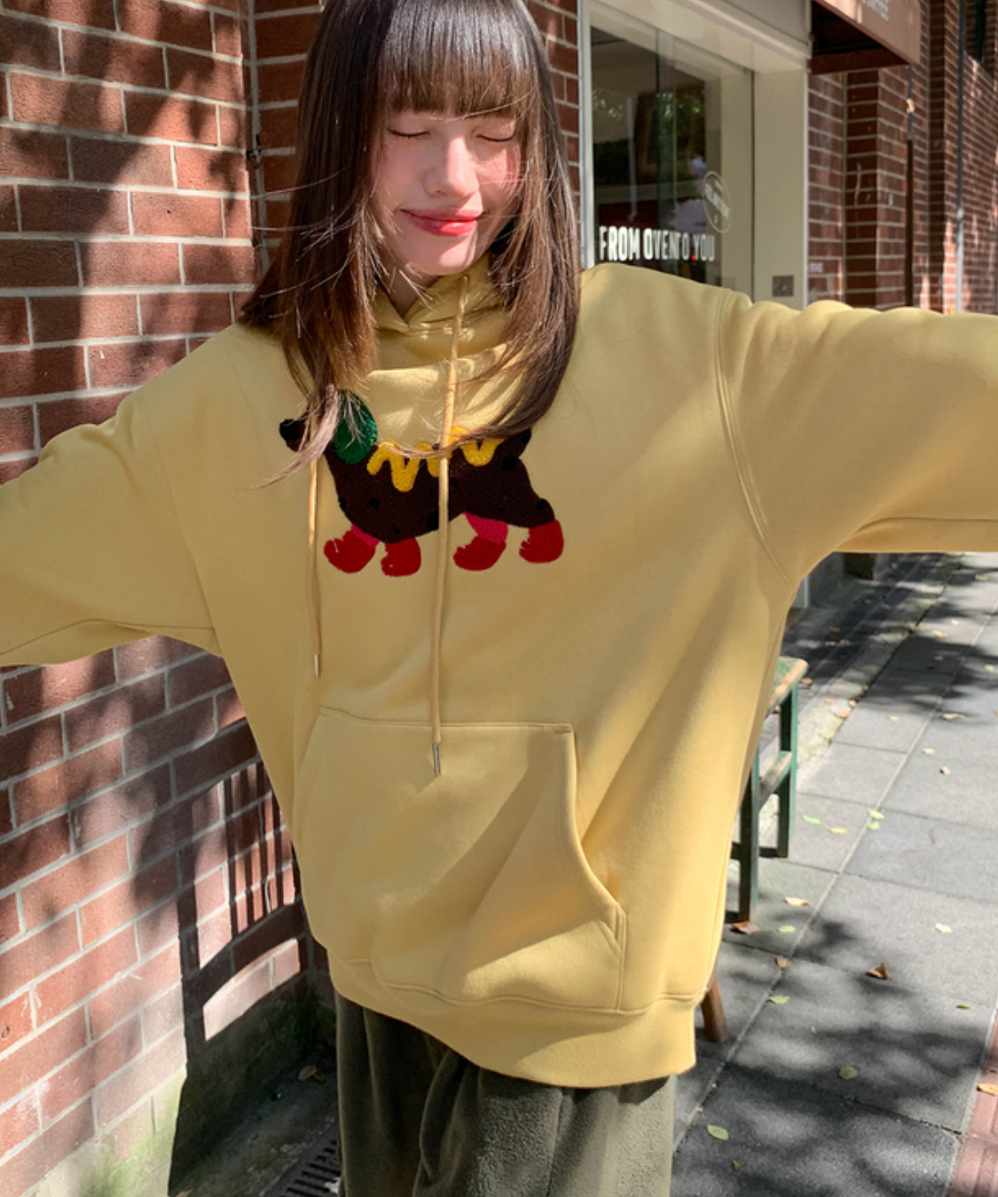 ホットドッグ風ダックスフンド裏起毛パーカー