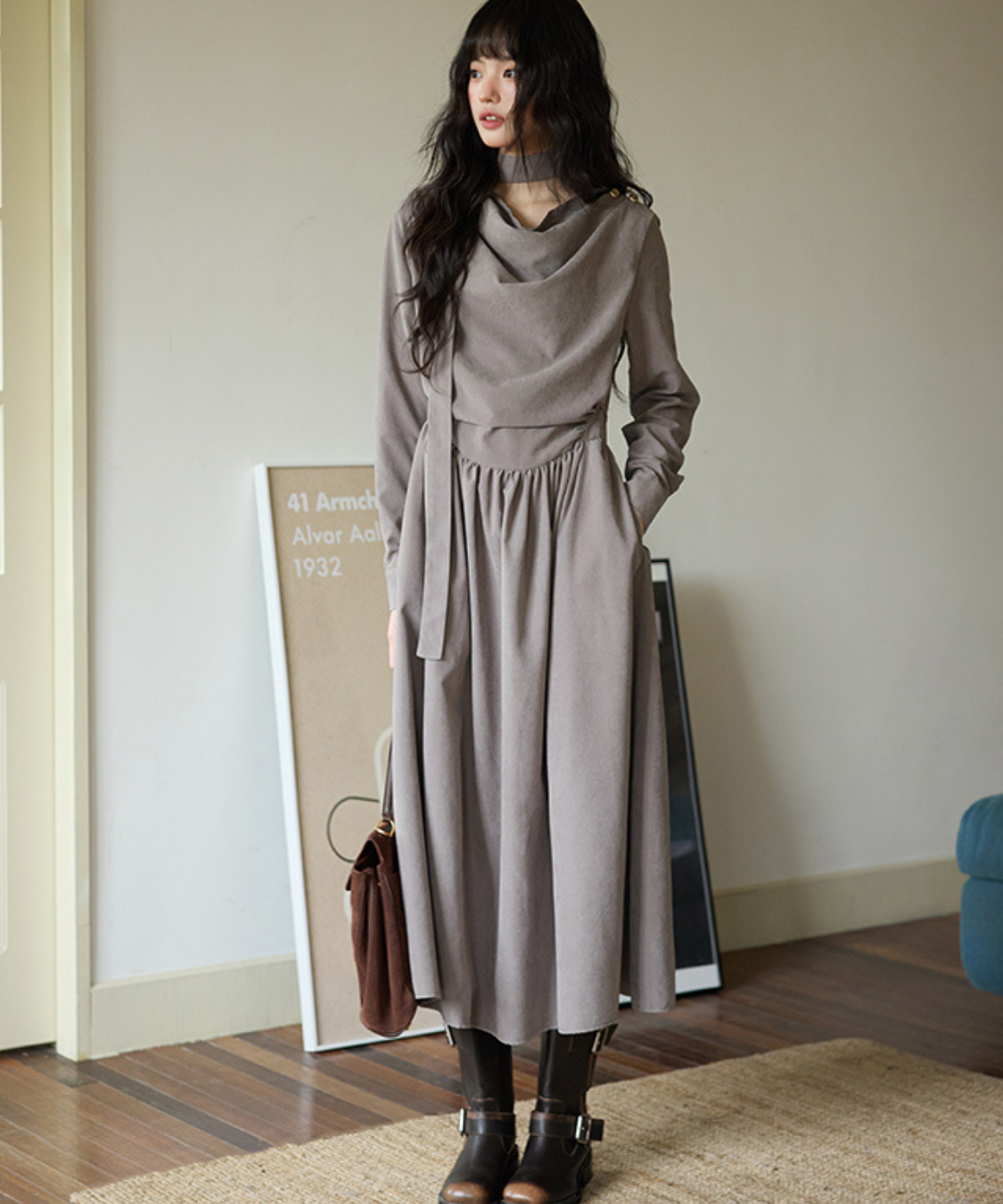 ウエストギャザードレープネックロングワンピース