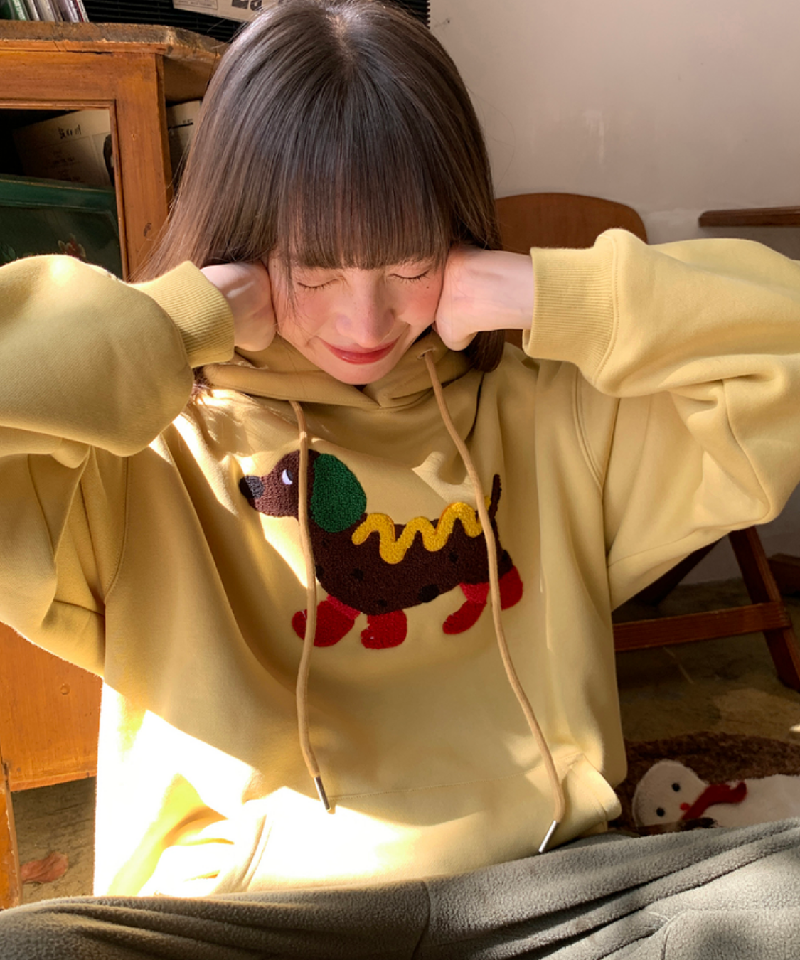 ホットドッグ風ダックスフンド裏起毛パーカー