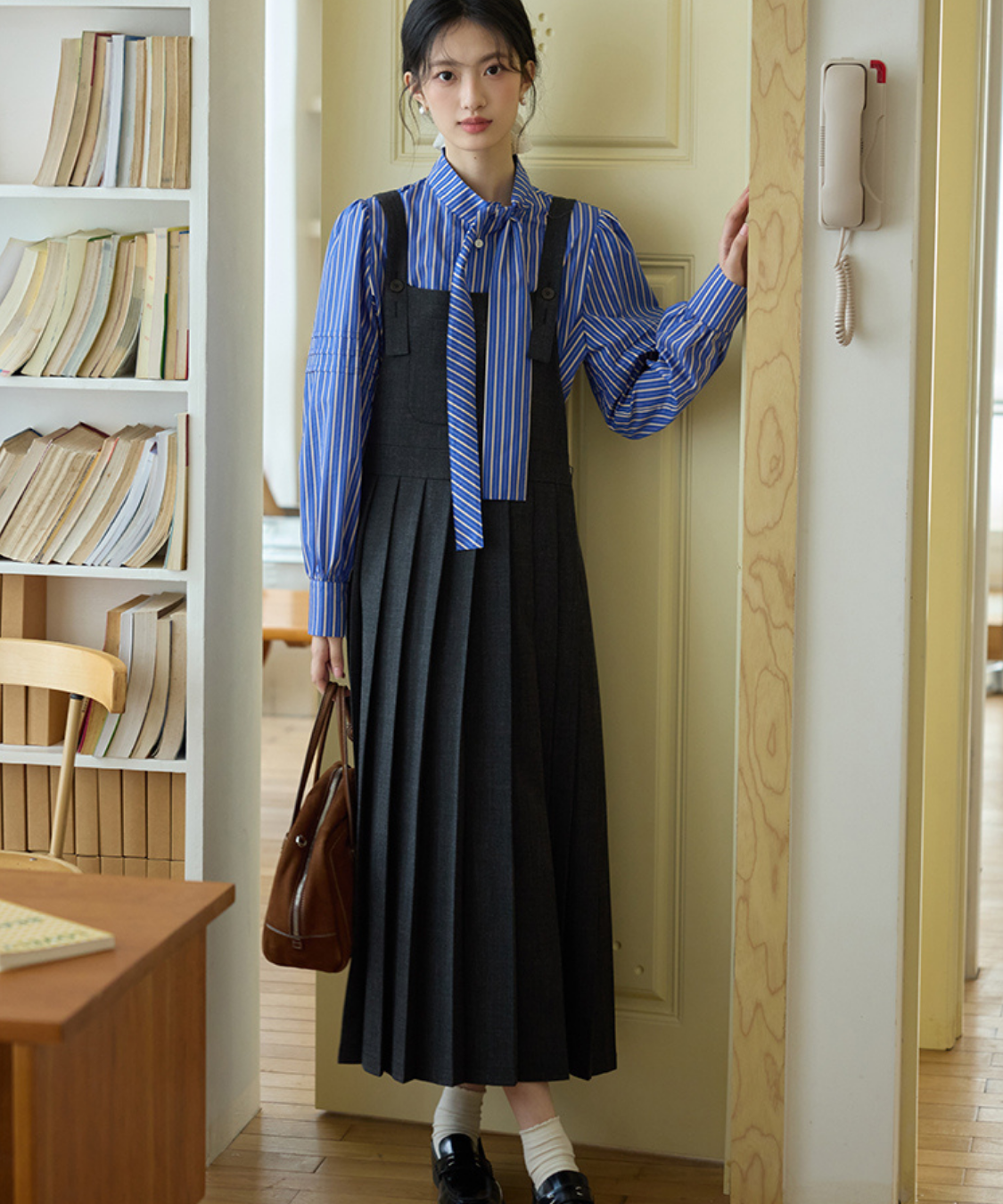 ボックスプリーツロングジャンパースカート