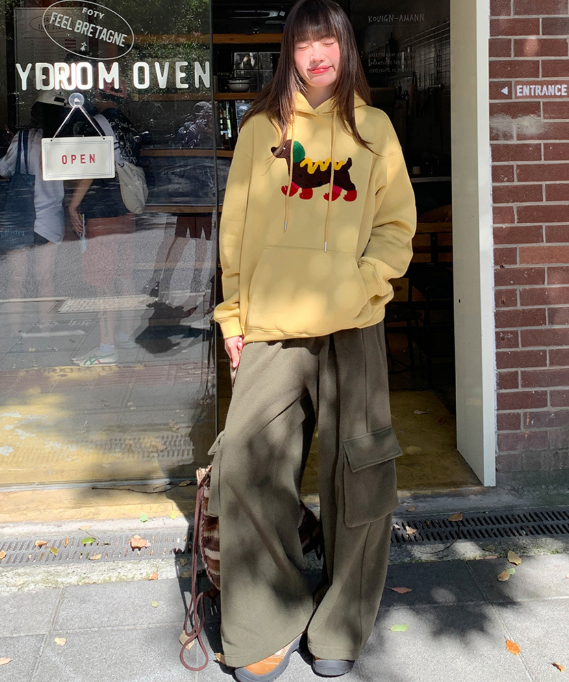 ホットドッグ風ダックスフンド裏起毛パーカー