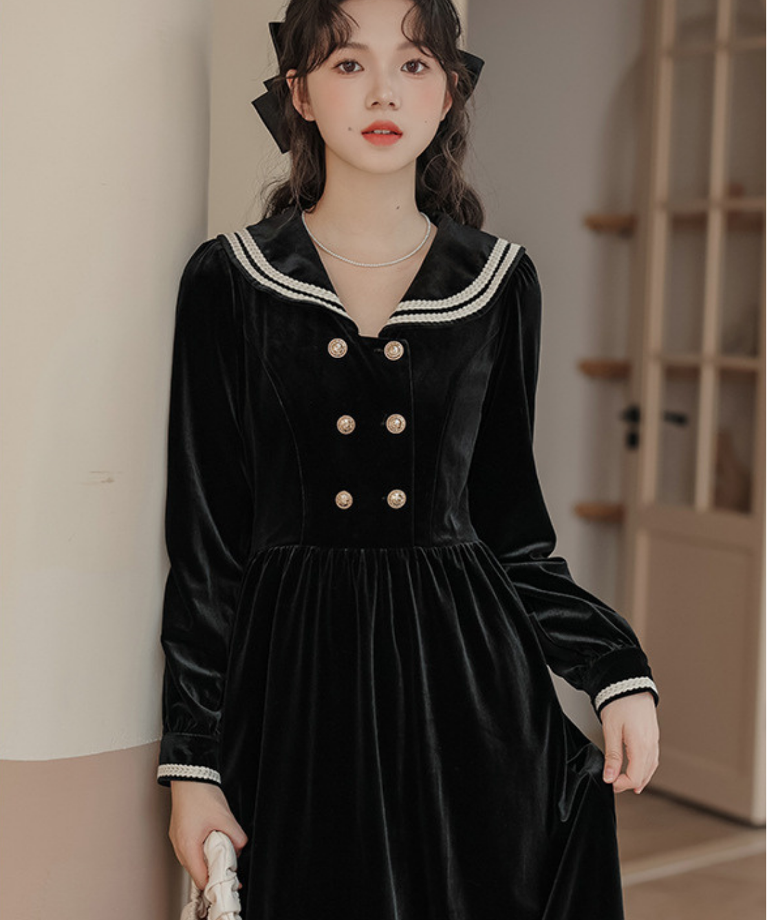 ベロアセーラーカラーダブルボタンワンピース