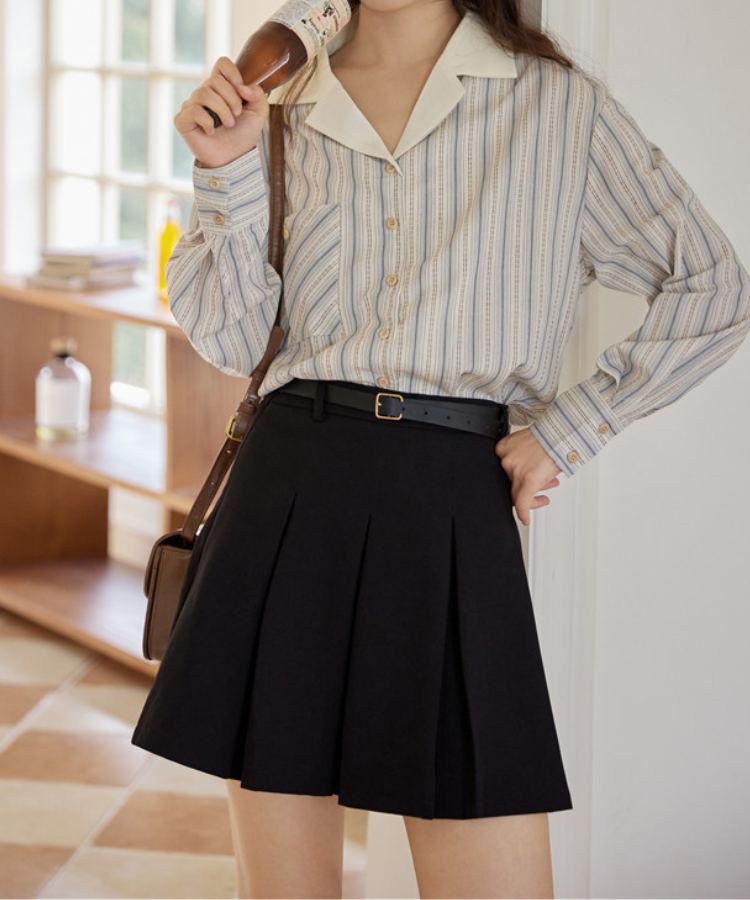 ボックスプリーツショートスカート&スクエアバックルベルト – jemiremi