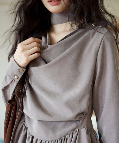 ウエストギャザードレープネックロングワンピース