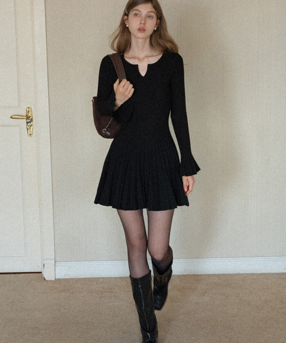 フレアスリーブプリーツニットワンピース