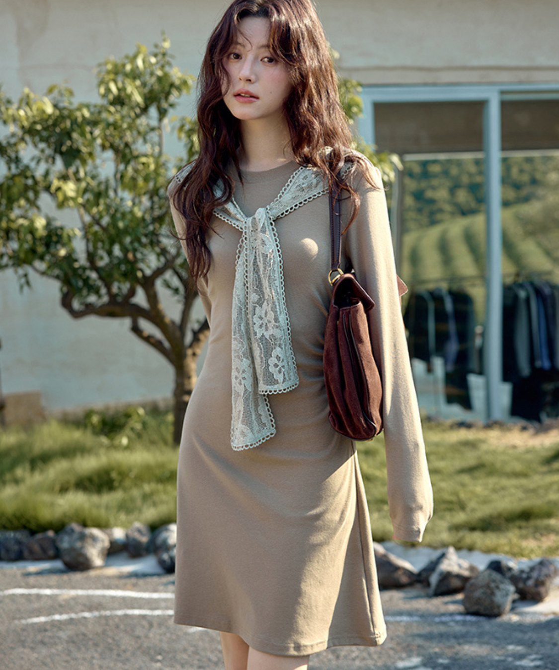 片側ギャザー入りレースタイワンピース