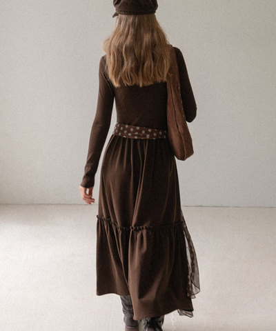 フリル付きラウンドネックティアードワンピース