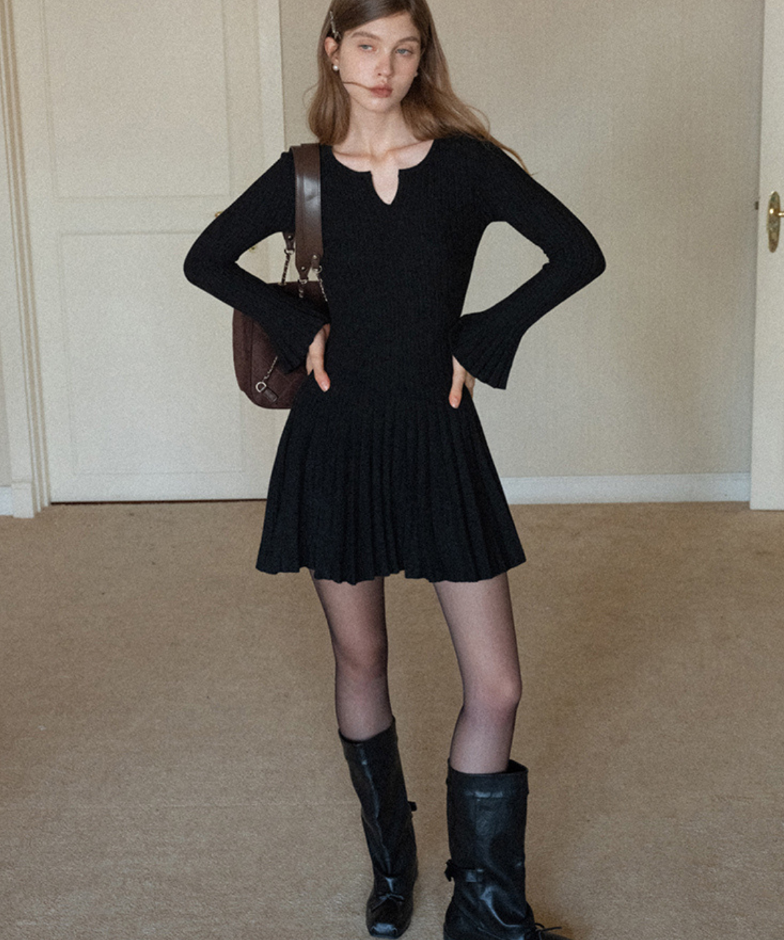 フレアスリーブプリーツニットワンピース