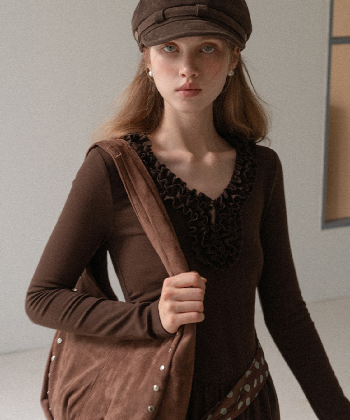 フリル付きラウンドネックティアードワンピース