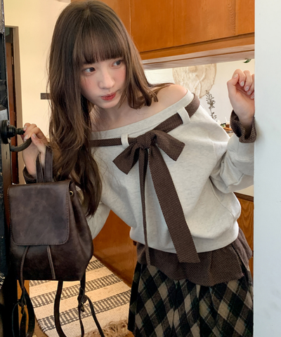 リボン付き配色オフショルダーレイヤード風プルオーバー