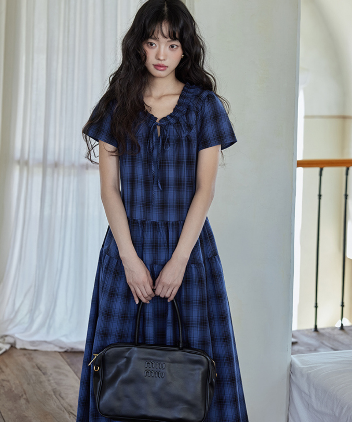 チェック柄ギャザーフリルネックティアードワンピース