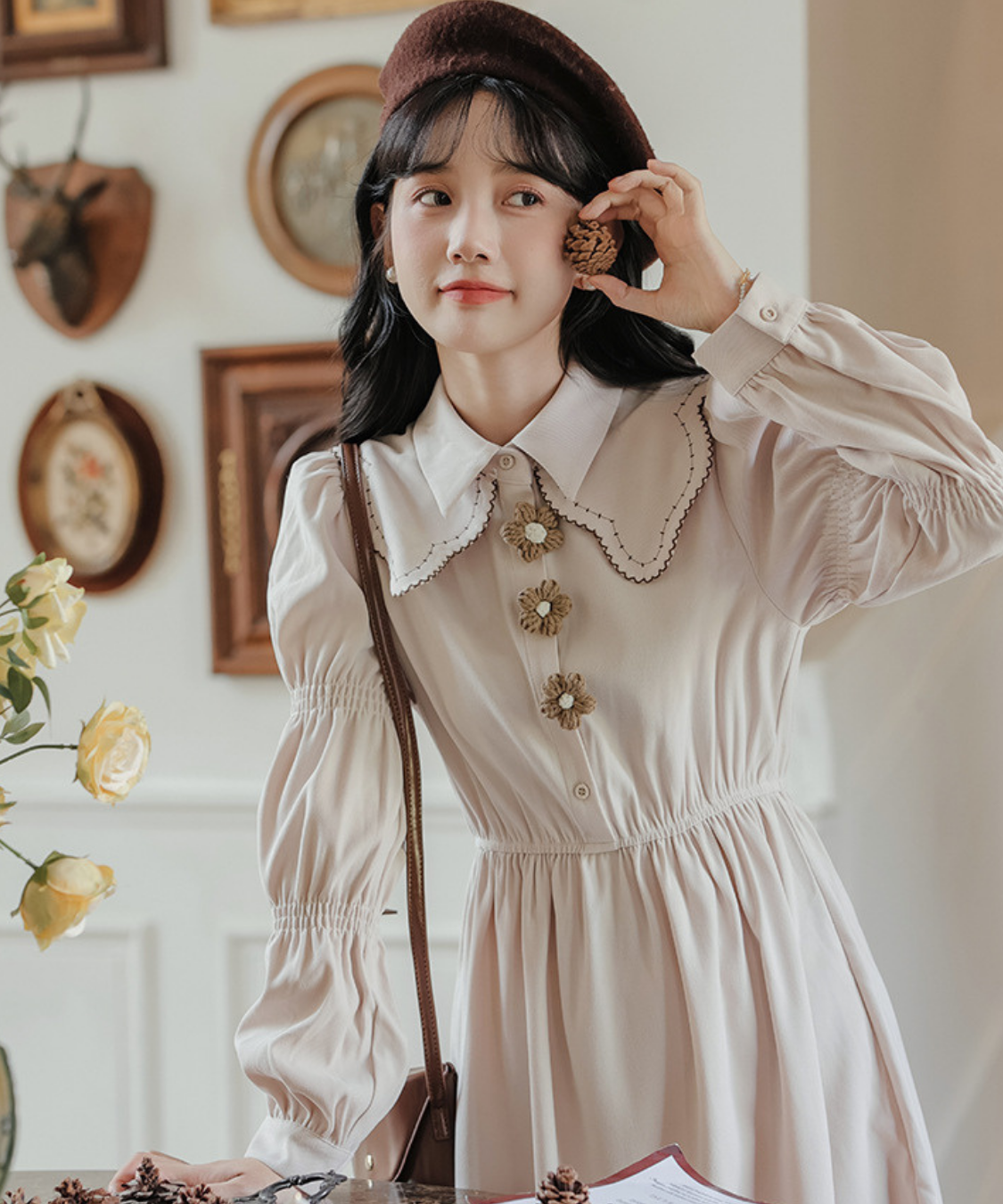 ダブルカラーフラワーモチーフギャザーワンピース