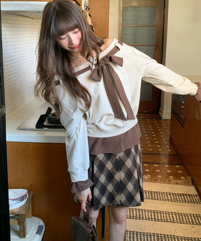 リボン付き配色オフショルダーレイヤード風プルオーバー