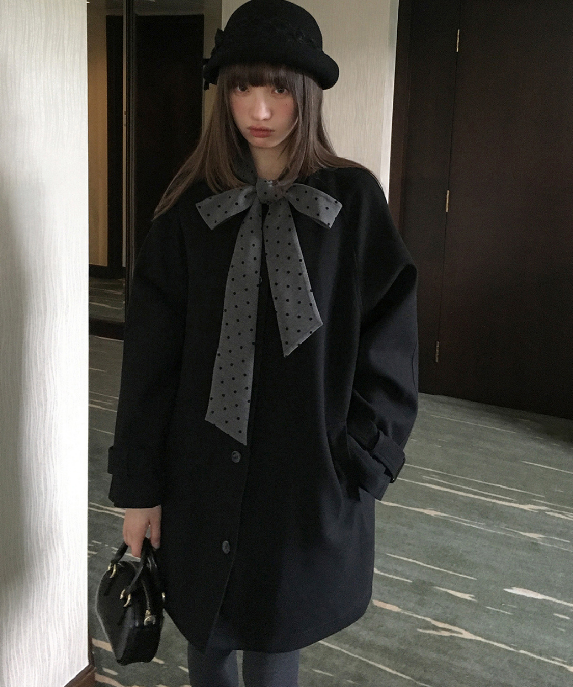 ドットリボン付きノーカラーコート