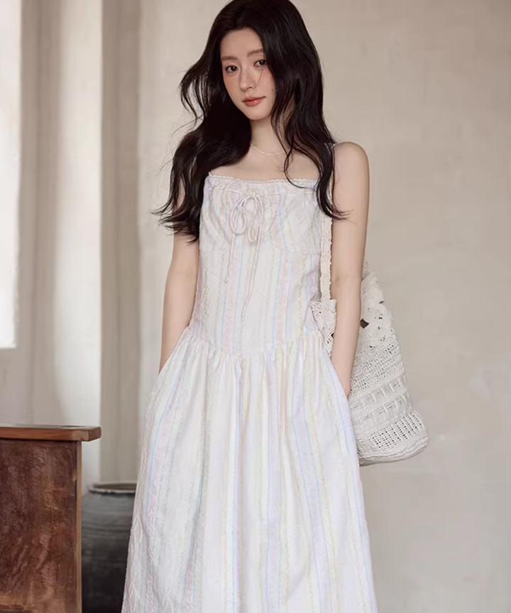 新品♪Vivienne Westwood スカラップ 刺繍 キャミワンピース 白 リボンデザイン総柄スカラップヘムキャミワンピース – jemiremi
