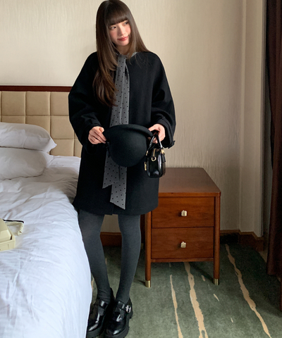 ドットリボン付きノーカラーコート