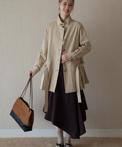 スタンドカラープリーツ切替ウエストリボンコート