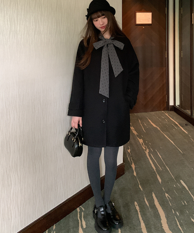 ドットリボン付きノーカラーコート