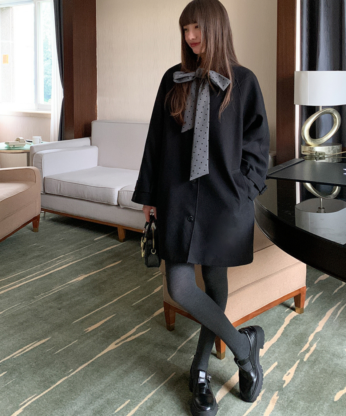 ドットリボン付きノーカラーコート