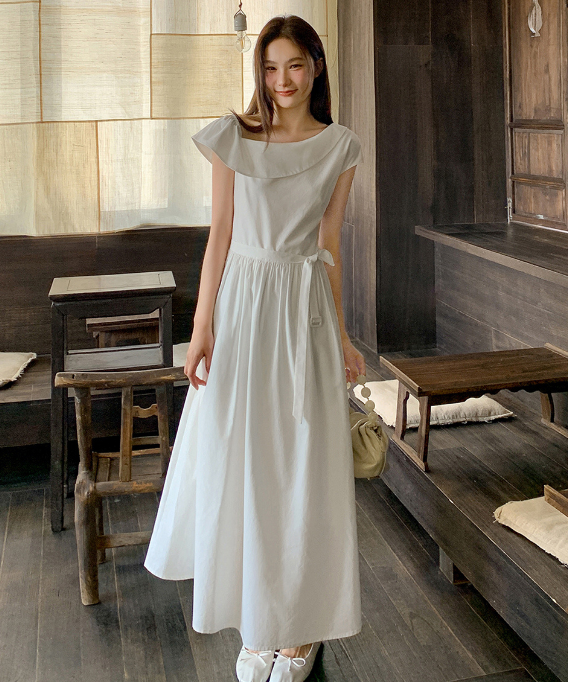 アシンメトリーフラットカラーベルト付きワンピース