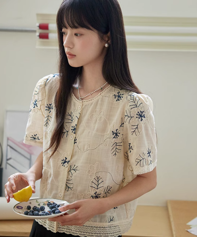 フラワー刺繍スカラップレースブラウス