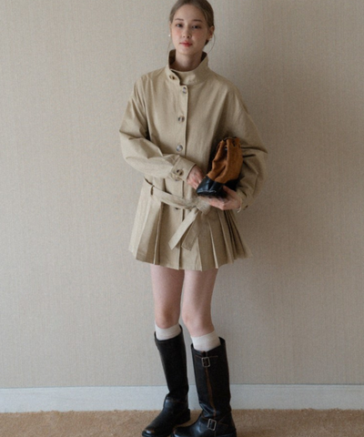 スタンドカラープリーツ切替ウエストリボンコート