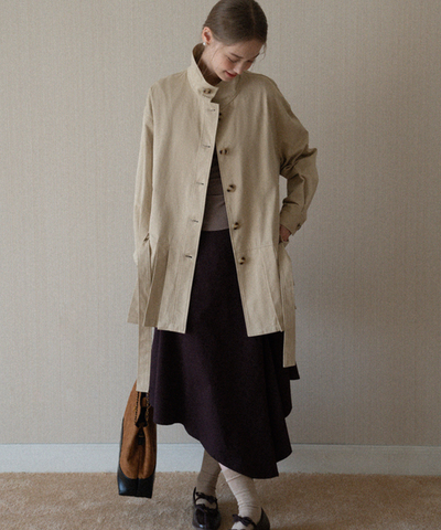 スタンドカラープリーツ切替ウエストリボンコート