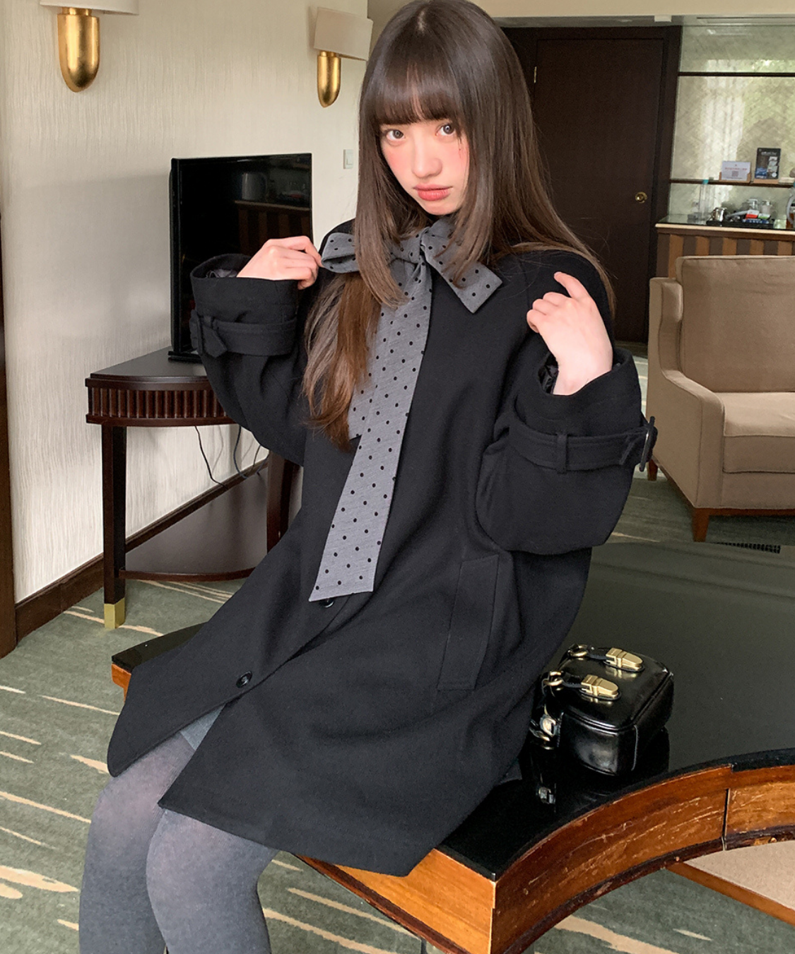 ドットリボン付きノーカラーコート