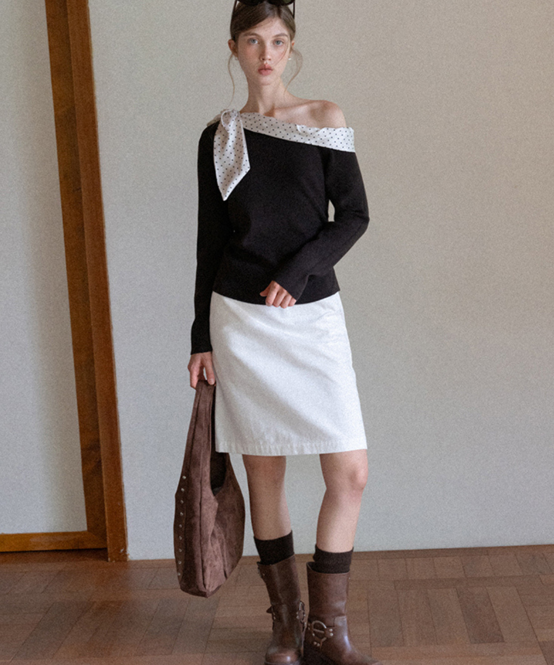 ドット柄ワンショルダーリボン付きトップス