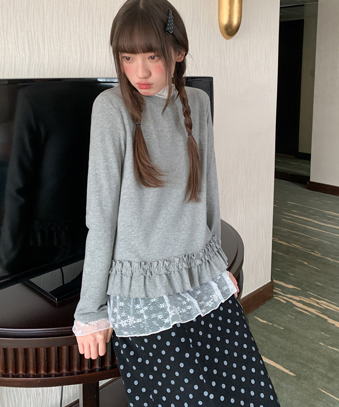 裾フリルニット＋レースハイネックインナー 2点セット