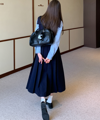 セーラーカラーボックスプリーツロングワンピース