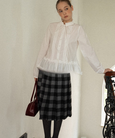 フリルスタンドカラーペプラムブラウス