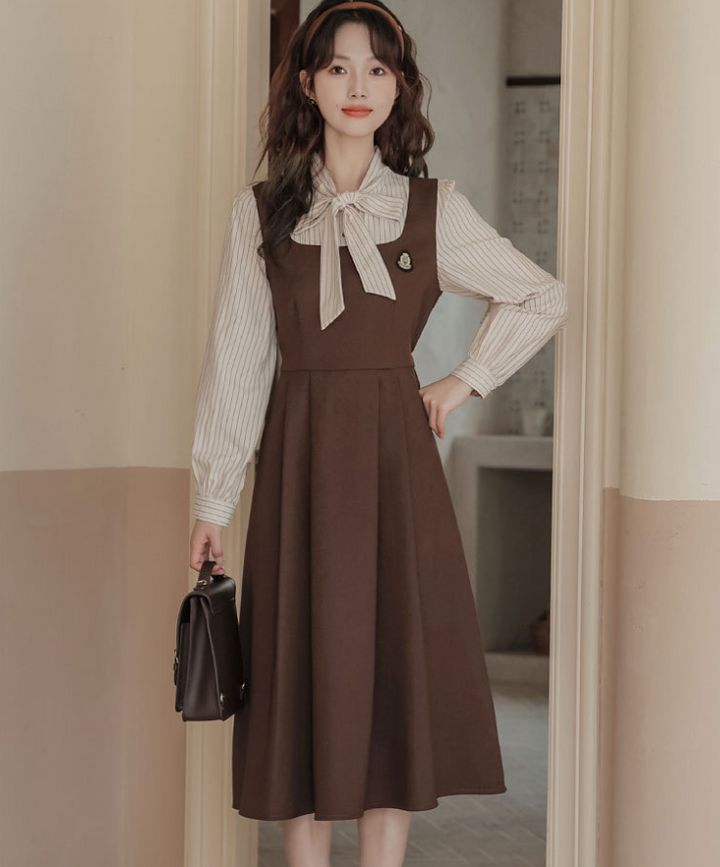 美品✨️FOXEY ドッキングワンピース ニット ツイード 絹 ショコラブラウン ストライプボウタイシャツドッキングワンピース – jemiremi（ジェミレミ）