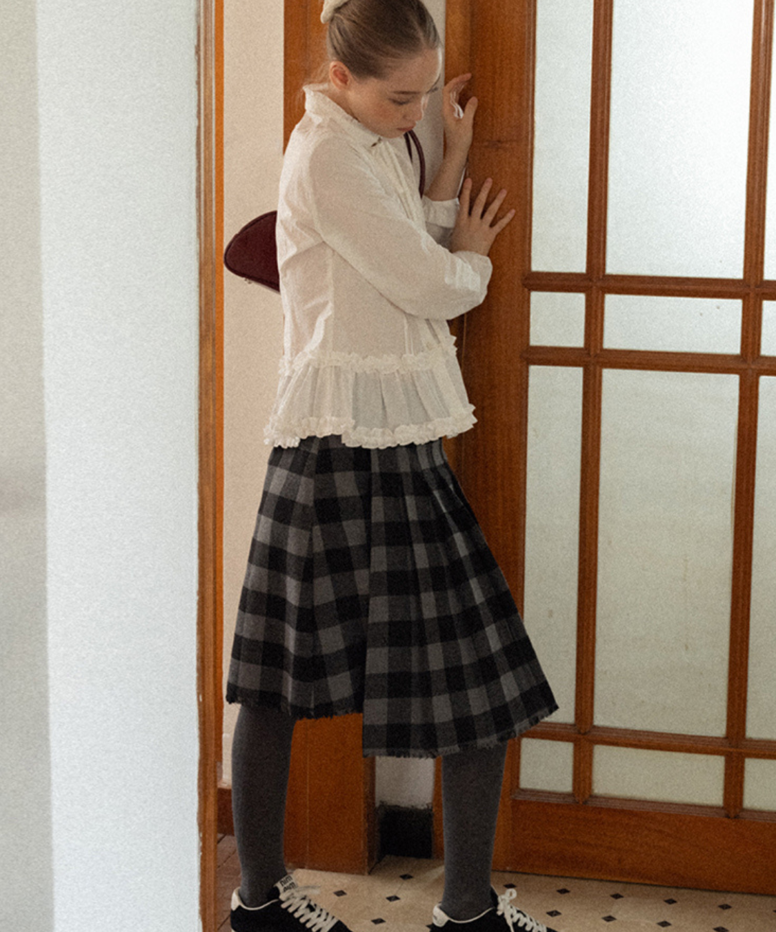 フリルスタンドカラーペプラムブラウス