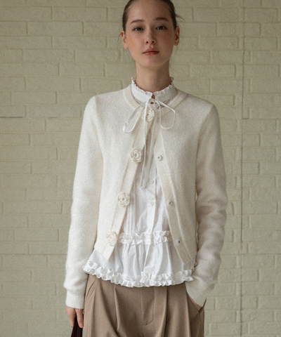 フリルスタンドカラーペプラムブラウス