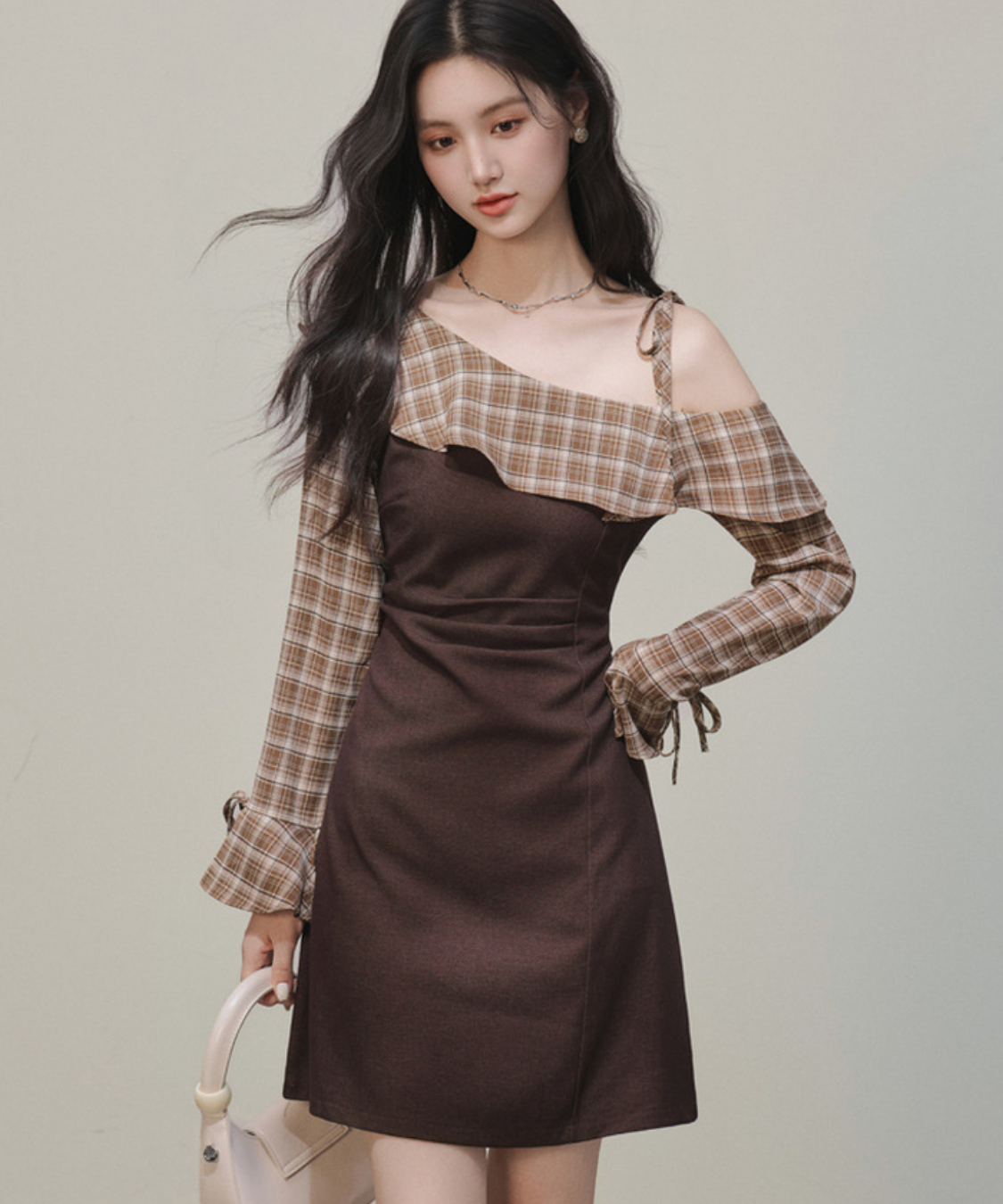 ワンショルダーチェック柄フリルワンピース