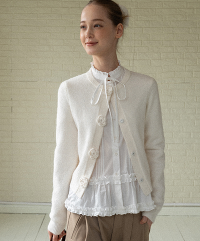 フリルスタンドカラーペプラムブラウス