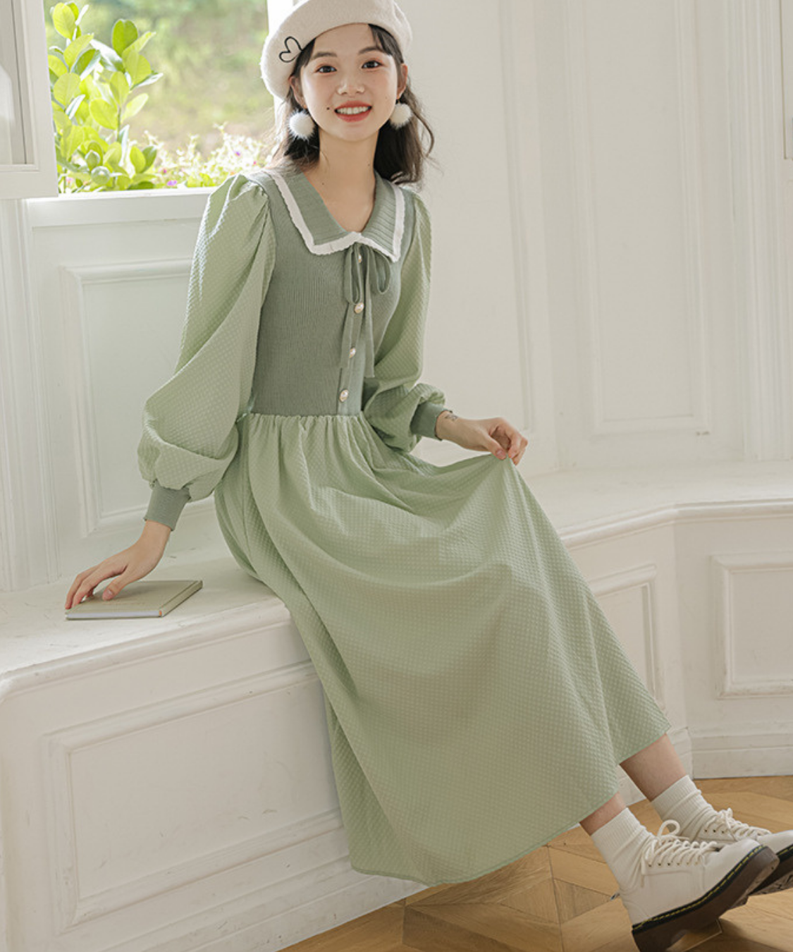 配色リブカラーバルーンスリーブフレアワンピース