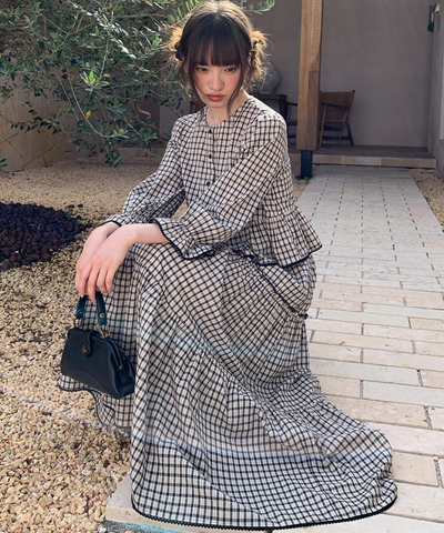 チェック柄ペプラムブラウス＋ティアードスカート 2点セット