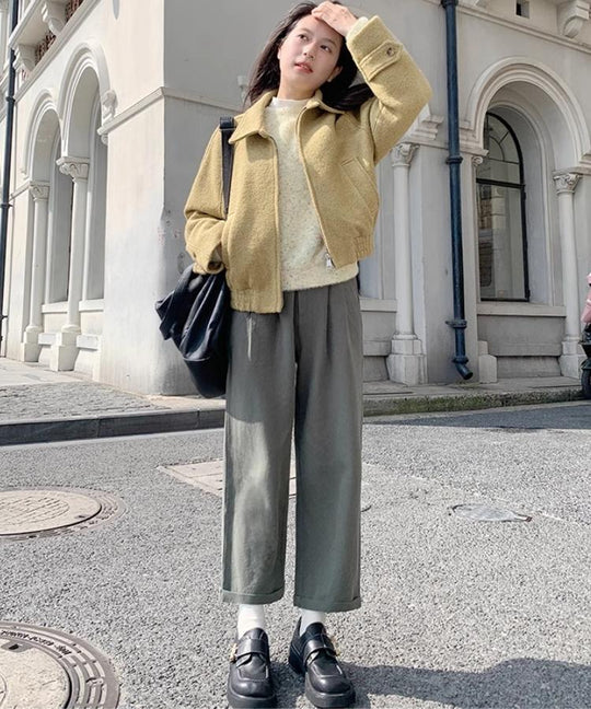 20代は大人可愛いこなれたベーシックコーデを