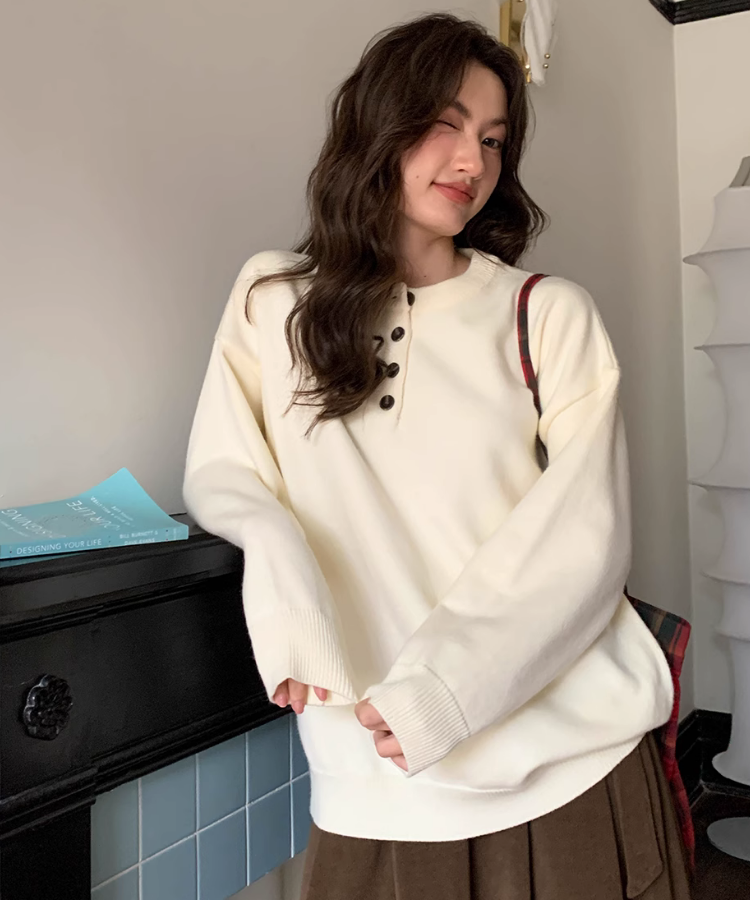 【春編】「長袖オーバーサイズTシャツ×ロングストレートスカート」でフェミニン要素を追加【30代~】