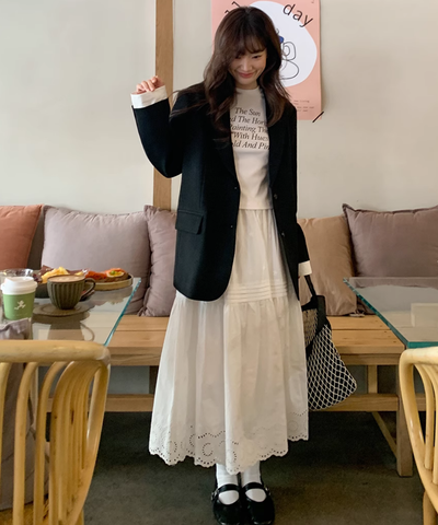 パンチングフラワーレーススカート