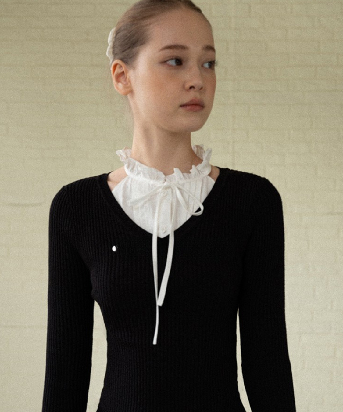 リボンフリル付け襟ブラウス