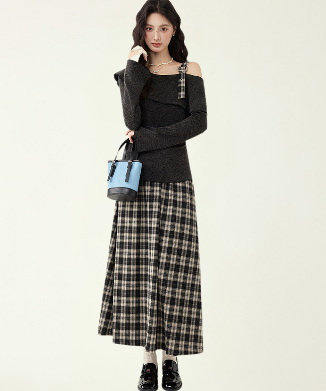 アシンメトリーボートネックトップス＋チェックフレアスカート 2点セット