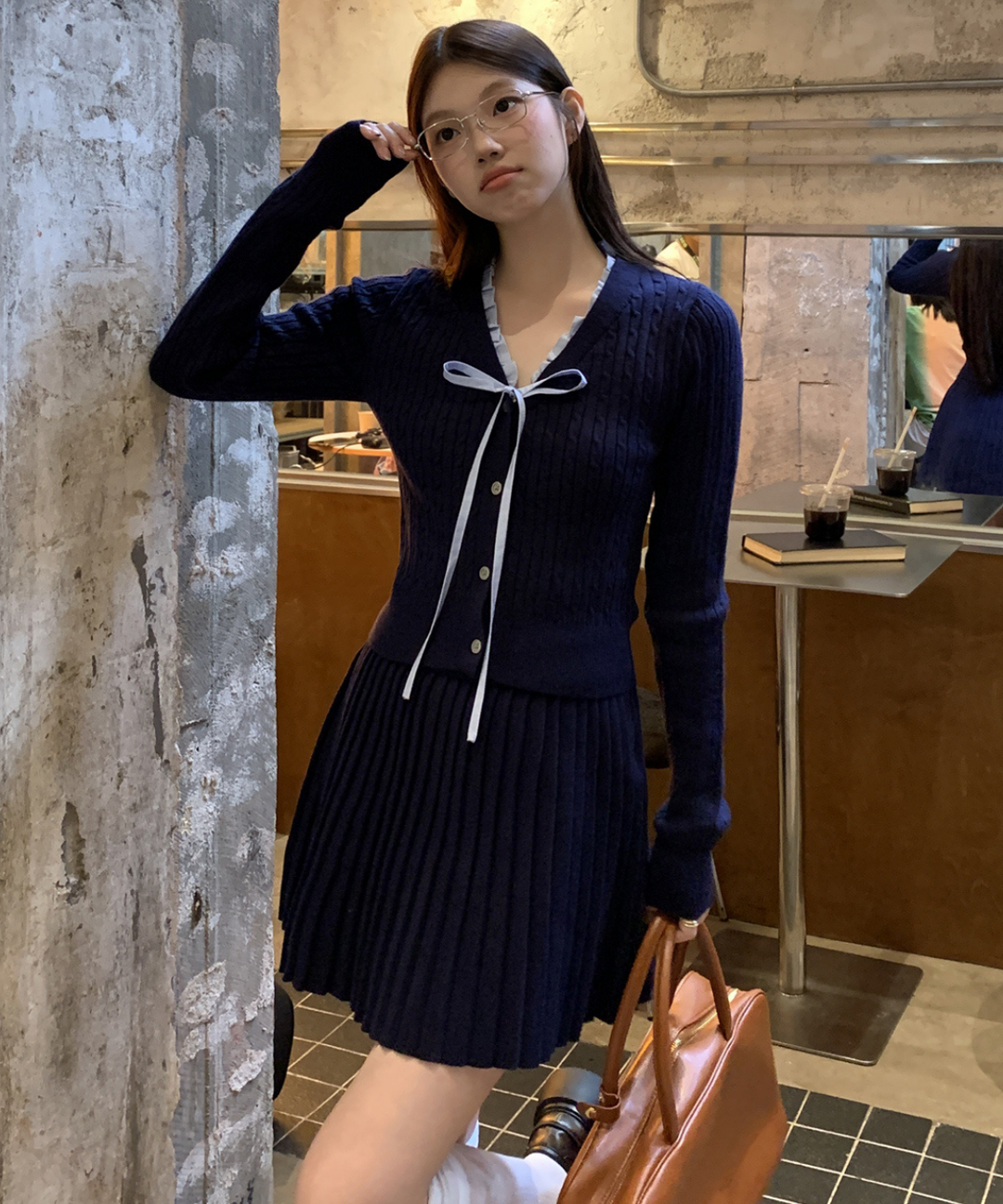 配色リボンVネックリブニット+プリーツミニスカート 2点セット 配色リボンVネックリブニット+プリーツミニスカート 2点セット