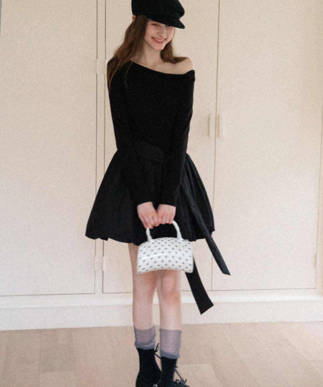 アシンメトリーネックバルーンスカートミニワンピース